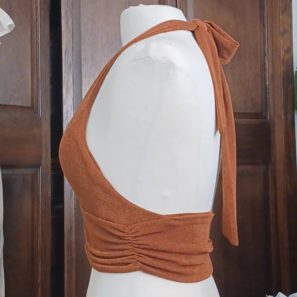 Halter top - Picture 5 of 9